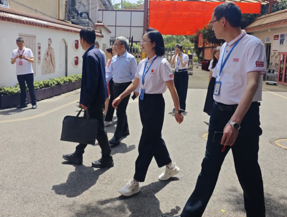 专家视导促提升 精准赋能强内涵