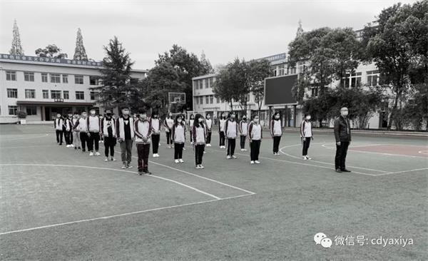 2-20041515225LW.jpg