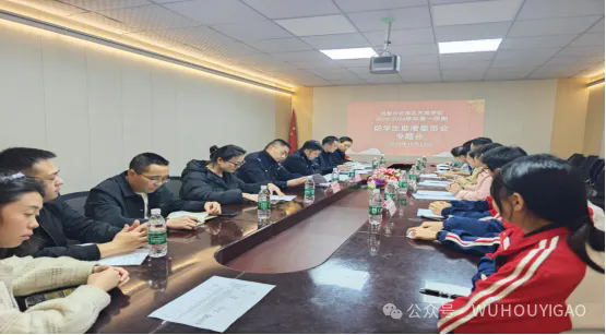 1762152235538696.png 2.webp.png