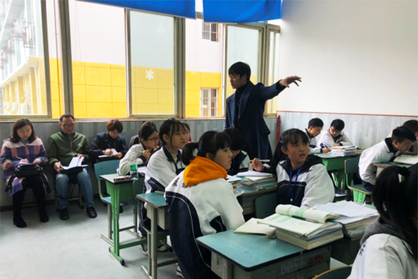 成都市武侯区艺高学校